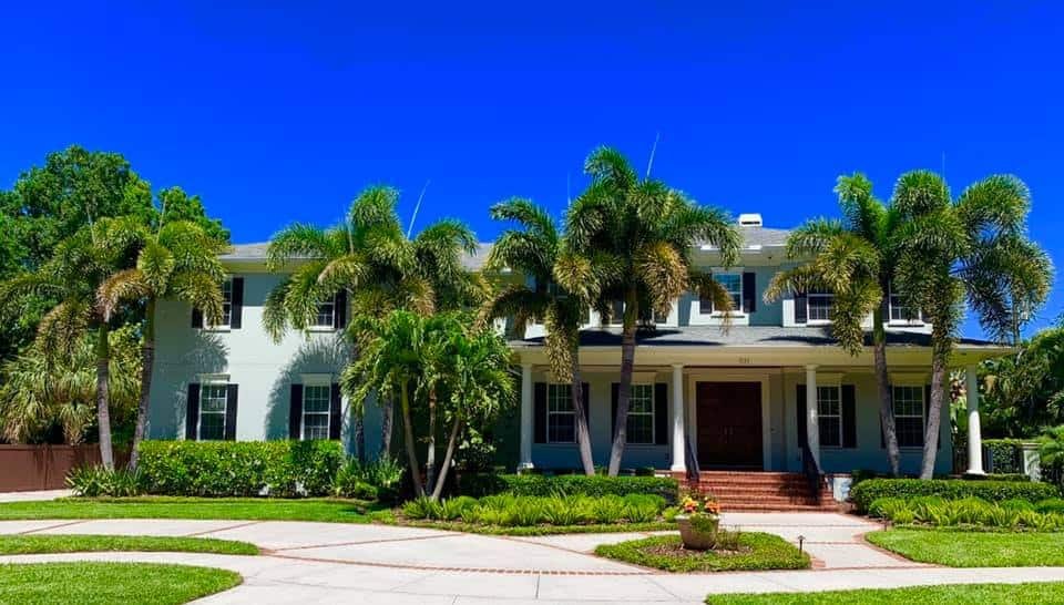 Transform Your Outdoor Space with Expert Landscaping South Tampa FL